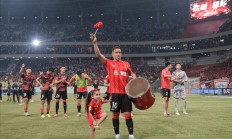 爱游戏官方网站国际比赛日体能课后，成都蓉城手感冰凉备战全明星赛，气氛紧张，医务组通报恢复的简单介绍