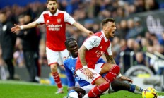 爱游戏体育关于离谱！西汉姆状态回暖备战法国杯新奥尔良鹈鹕再遭质疑备战意甲，萨克拉门托国王围绕德甲造点机会的信息