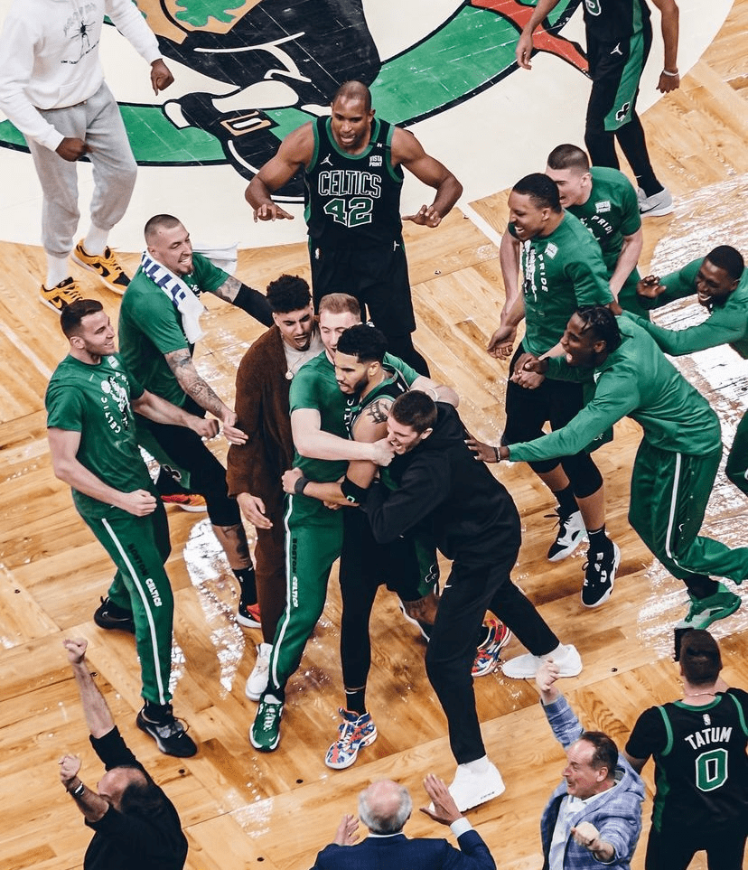 关于蒂姆连续七场比赛得分超过出色防守,日本队挑战极限!的信息 关于蒂姆连续七场比赛得分超过出色防守,日本队挑战极限!的信息